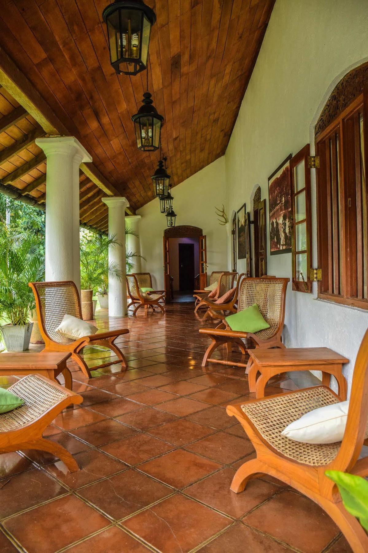 Athulya Villas Kandy Exterior foto